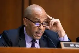 Cory Booker filibustering 2 Cory Booker filibustering